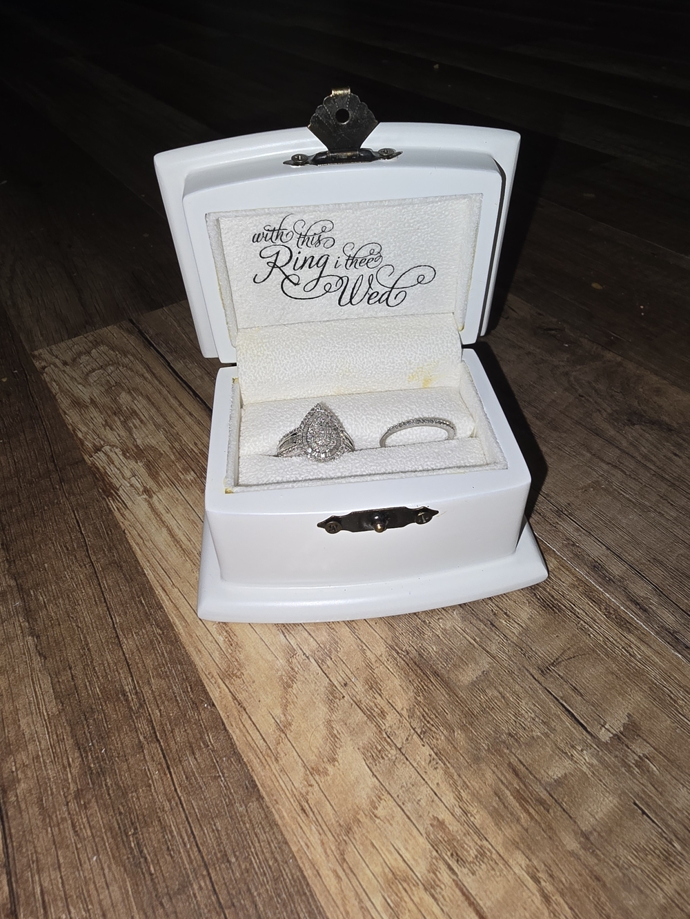 1 1/4 CTW Diamond Teardrop Halo Bridal Set
